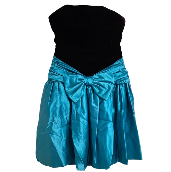 Vintage 80s Scarlett Nite Formal Dress- See Measurements - Picture 3 of 14